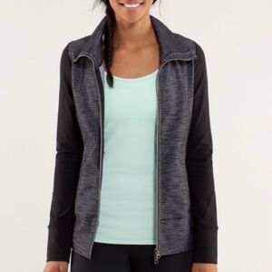 Lululemon Daily Yoga Jacket Reversible Slub Denim Polar Haze / Black 12